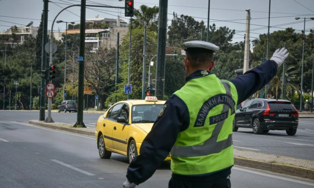 ΕΛ.ΑΣ: Kυκλοφοριακές ρυθμίσεις 24 και 25 Μαρτίου ενόψει της παρέλασης
